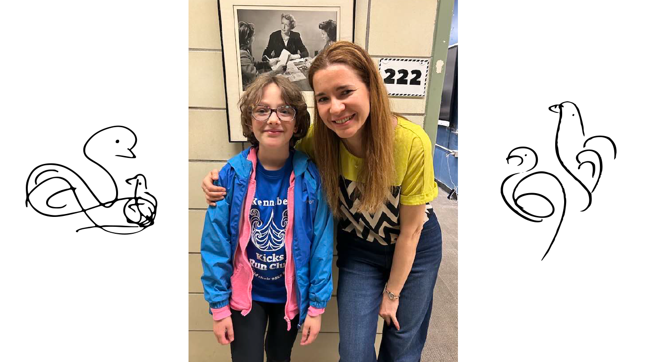 Laila Faerman chess coach with student